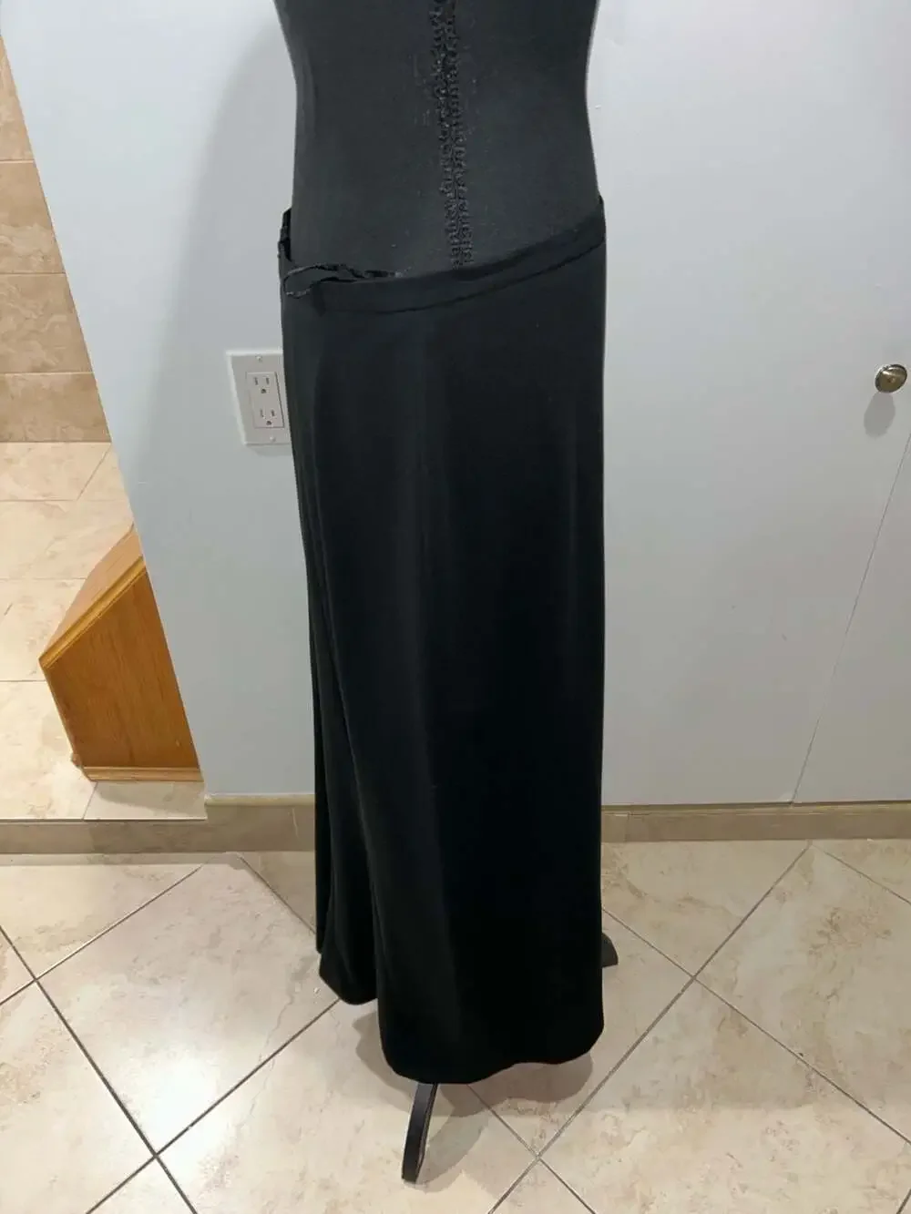 Jones New York Maxi Skirt Size 8 Black Long Solid Formal